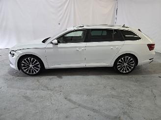 Skoda Superb 1.6 TDI Ambition Bns picture 4