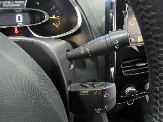 Renault Clio 0.9 TCe Expression picture 25
