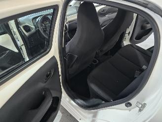 Peugeot 108 1.0 e-VTi Blue Lion picture 16