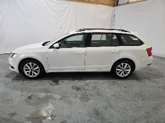 Skoda Octavia 1.0 TSI Greentech Ambition Business picture 4