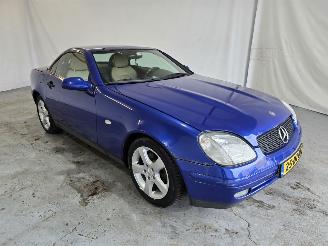 Vaurioauto  passenger cars Mercedes SLK 200 2000/1