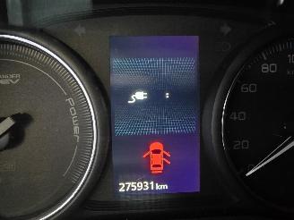 Mitsubishi Outlander 2.0 PHEV Intense + picture 27