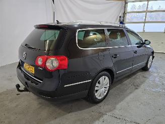 Volkswagen Passat 2.0 FSI Highline Business picture 7