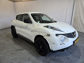 damaged passenger cars Nissan Juke 1.6 Business Edition 2013/6