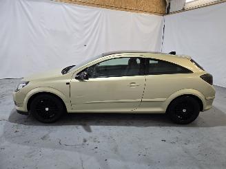 Opel Astra GTC 1.6 Enjoy picture 4