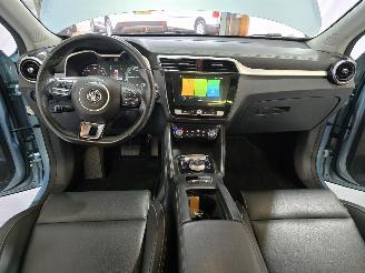 MG ZS EV Luxury 45 kWh picture 22