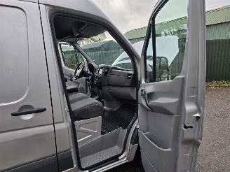Volkswagen Crafter 32 2.0 TDI L2H2 DC picture 17