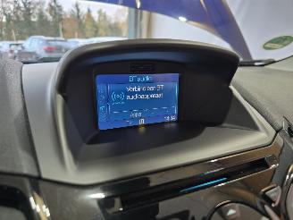 Ford Fiesta 1.0 EcoBoost Titanium picture 32