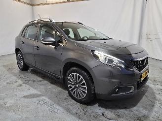 krockskadad bil auto Peugeot 2008 1.2 PureTech Active 2017/3