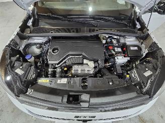 Peugeot 2008 1.2 Hybrid 145 GT picture 20