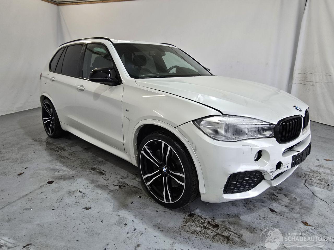 BMW X5 M50D