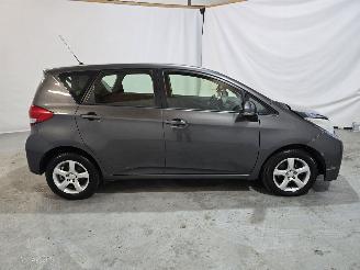 Subaru Trezia 1.3 Comfort picture 8