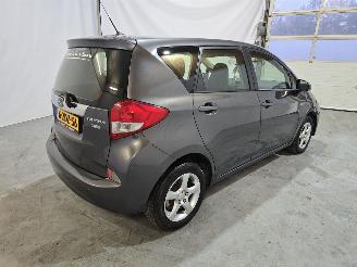 Subaru Trezia 1.3 Comfort picture 7