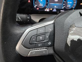 Volkswagen Golf 1.5 TSI Life Bns picture 30