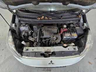 Mitsubishi Space-star 1.0 Inform picture 13