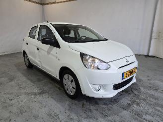 damaged passenger cars Mitsubishi Space-star 1.0 Inform 2014/10