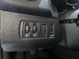 Renault Clio 1.5 dCi ECO Expression picture 27