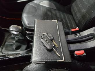 Peugeot 2008 1.2 PureTech Blue Lease Executive picture 33