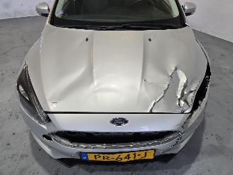 Ford Focus Wagon 1.0 Titanium picture 10