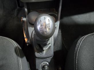 Dacia Logan 1.6 MPI Lauréate picture 27