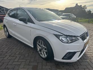 krockskadad bil auto Seat Ibiza 1.0 TSI FR Bns Int. 2019/1