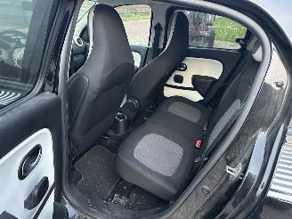 Renault Twingo 1.0 SCe Collection picture 10