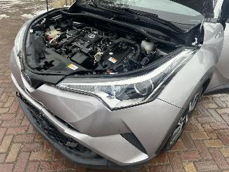 Toyota CH-R 1.8 Hybrid Style picture 17