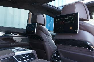 BMW 7-serie 730 LD Lang! M-Pakket! X-Drive Voll! 210KW Euro 6 picture 11