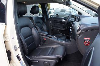 Mercedes B-klasse B180D Airco Navi Cruise Stoelverwarming BAK Kapot! 80KW Euro 6 picture 10