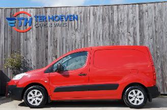 Auto incidentate Peugeot Partner 1.6 e-HDi L1H1 Airco Trekhaak 2-Persoons 66KW Euro 5 2011/9