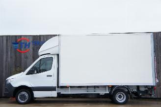 begagnad bil auto Mercedes Sprinter 314 CDi Koffer Laadklep Airco Cruise Apple Carplay 105KW Euro 6 2019/4