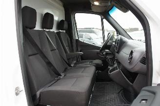Mercedes Sprinter 314 CDi Koffer Laadklep Airco Cruise Apple Carplay 105KW Euro 6 picture 13