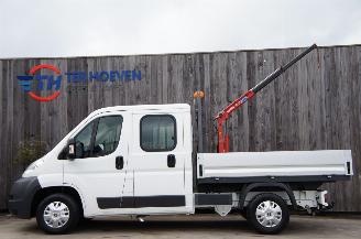 Unfallwagen Peugeot Boxer 2.2 HDi Dubbele Cabine Open Laadbak Kraan Airco Trekhaak 96KW Euro 4 2013/5