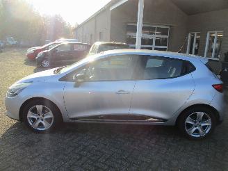 Renault Clio 0.9 TCe Expression 5drs picture 4