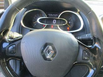 Renault Clio 0.9 TCe Expression 5drs picture 21