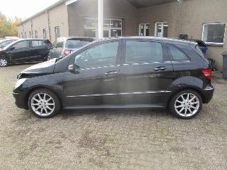 Mercedes B-klasse 150 picture 4