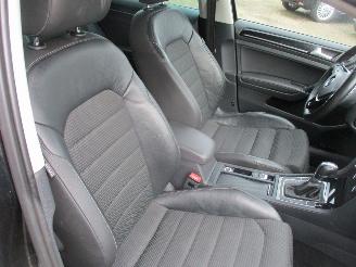 Volkswagen Golf 1.2 TSI HighLine Aut NAP picture 18