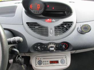 Renault Twingo 1.2 Night&Day Airco NAP picture 19