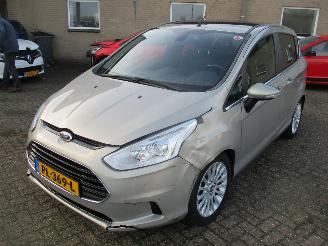 Ford B-Max 1.0 EcoBoost Titanium picture 3