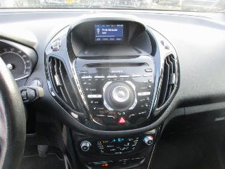 Ford B-Max 1.0 EcoBoost Titanium picture 16