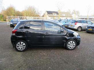 Toyota Yaris 1.3 VVTi Comfort 5drs picture 8
