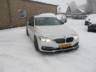 skadebil auto BMW 3-serie 330e LU.l High Executive 2017/12