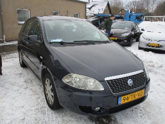 Coche accidentado Fiat Croma 1.8-16V Ediz .Cool 2006/10