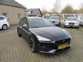 Schadeauto Cupra Leon Sportstourer 1.5 eTSI Bsn Ed.Pl REST BPM 1750 EURO 2023/4