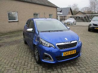 damaged passenger cars Peugeot 108 1.0 E -VTI BLUE L. EX 2020/1