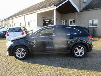 Mercedes GLA 250 4MATIC AMG Line picture 4