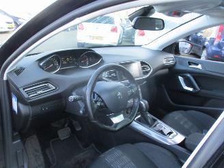 Peugeot 308 1.6 BlueHDi BL. Pre. REST BPM € 300,-!!! picture 20