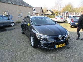 Auto incidentate Renault Mégane 1.2 TCe Limited  REST BPM €1200,-!!! 2018/5