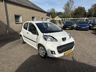škoda osobní automobily Peugeot 107 1.0-12V XR AIRCO 2011/12