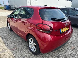 Peugeot 208 1.2 PureTech Blue Lease Premium picture 4